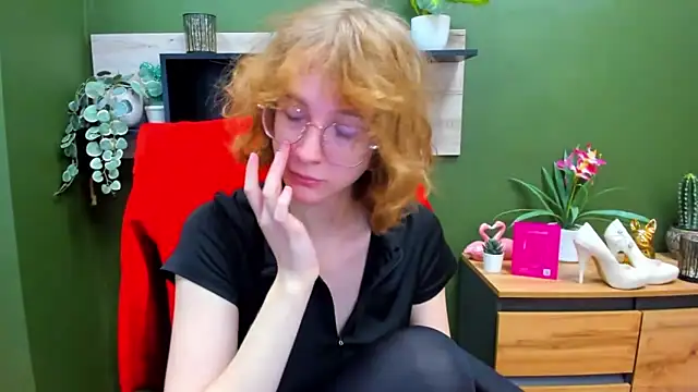 juicyPenny online show from 11/04/25, 07:34