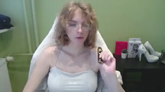 juicyPenny online show from 11/29/25, 11:10