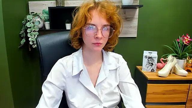 juicyPenny online show from 10/13/25, 06:26