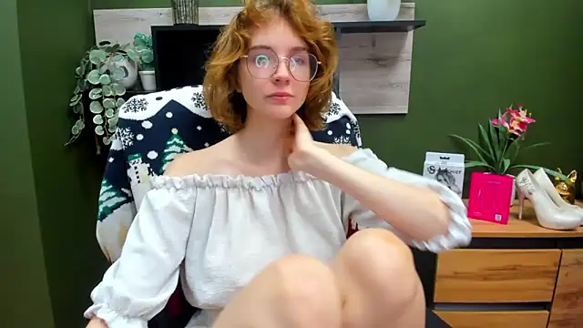 juicyPenny online show from 10/27/25, 07:31