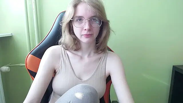 juicyPenny online show from 03/04/26, 07:27