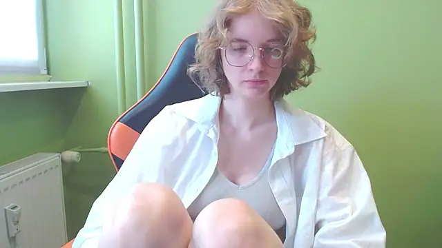 juicyPenny online show from 05/05/26, 06:27