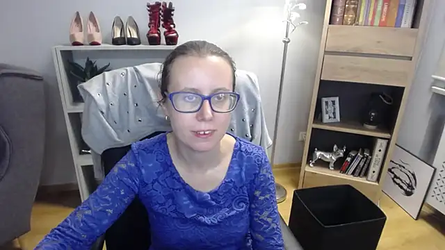 sweetxLizzy online show from 10/23/25, 04:33