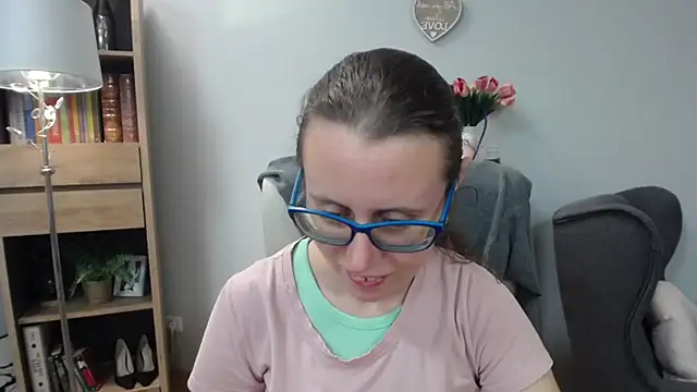 Snapshot of sweetxLizzy chatting on 06/17/26, 04:34 sweetxLizzy online show from 06/17/26, 04:34