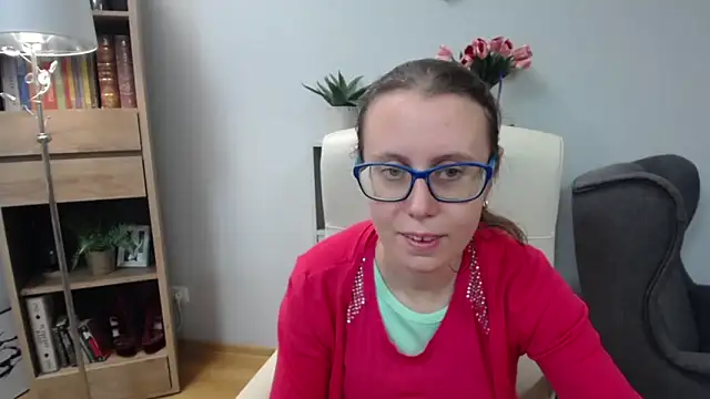 Snapshot of sweetxLizzy chatting on 06/15/26, 04:34 sweetxLizzy online show from 06/15/26, 04:34