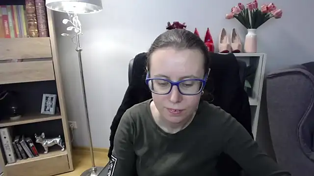 sweetxLizzy online show from 12/18/25, 05:34