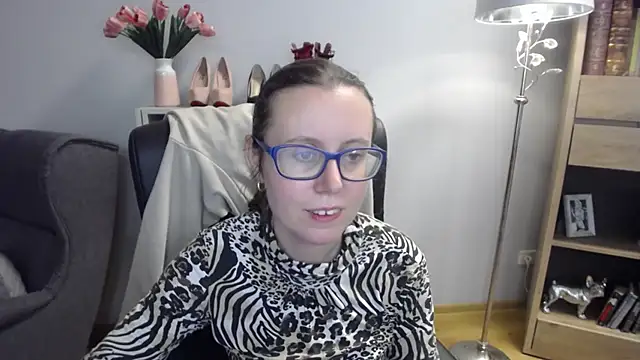 sweetxLizzy online show from 12/04/25, 05:39