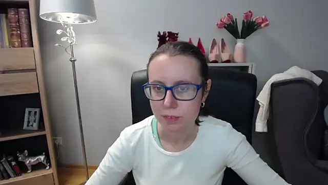 sweetxLizzy online show from 12/23/25, 05:40