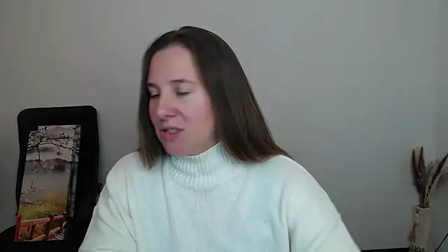 Darklure  online show from 10/19/25, 01:25
