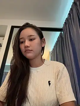 Snapshot of cherrycuteasian chatting on 04/30/26, 08:21 cherrycuteasian online show from 04/30/26, 08:21