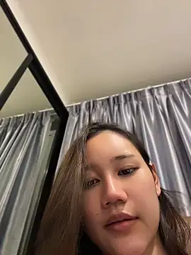 Snapshot of cherrycuteasian chatting on 05/13/26, 12:34 cherrycuteasian online show from 05/13/26, 12:34