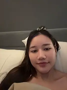 Snapshot of cherrycuteasian chatting on 04/26/26, 10:23 cherrycuteasian online show from 04/26/26, 10:23