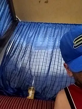 Snapshot of RandalHot chatting on 11/21/25, 06:34 RandalHot online show from 11/21/25, 06:34