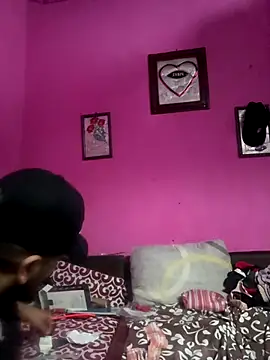 Snapshot of RandalHot chatting on 12/18/25, 04:39 RandalHot online show from 12/18/25, 04:39