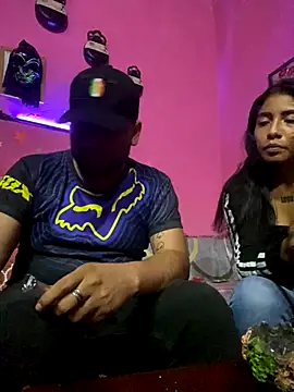 Snapshot of RandalHot chatting on 10/21/25, 03:39 RandalHot online show from 10/21/25, 03:39