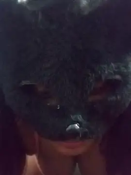 Slllll Couple00 online show from 10/28/25, 12:59