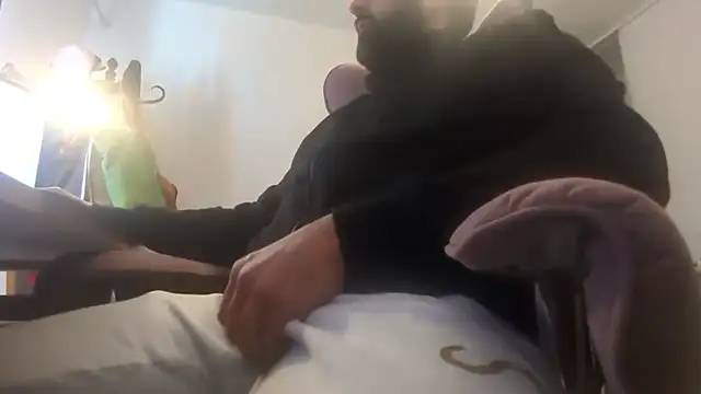 Jonpol74  online show from 10/22/25, 11:31