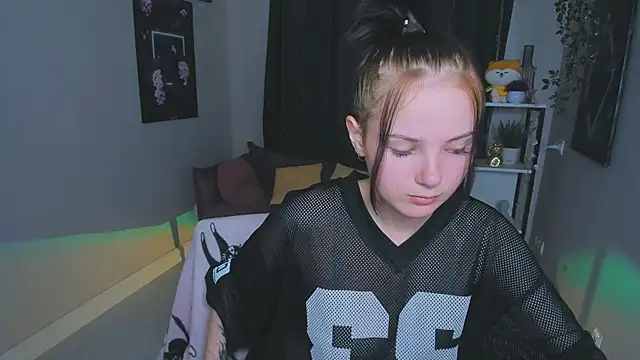 Leila xxBaby online show from 09/09/25, 12:25