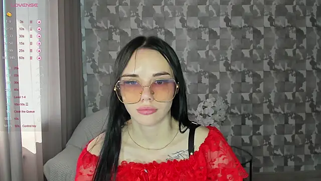 Snapshot of Kseni_a chatting on 06/12/26, 07:06 Kseni a online show from 06/12/26, 07:06