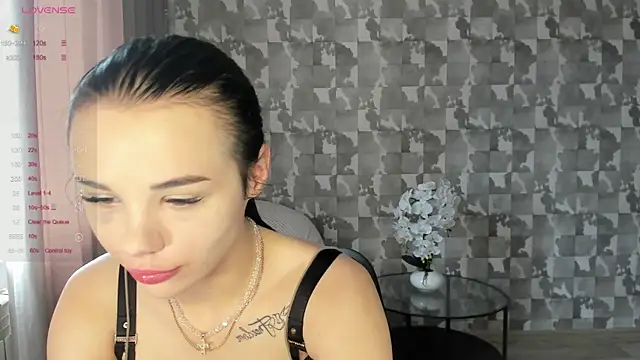 Snapshot of Kseni_a chatting on 06/15/26, 07:19 Kseni a online show from 06/15/26, 07:19