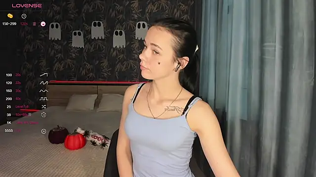 Kseni a online show from 10/25/25, 10:47