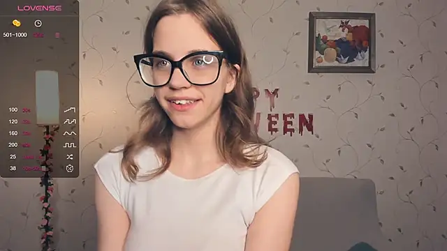 JoanBaggott online show from 10/28/25, 07:46