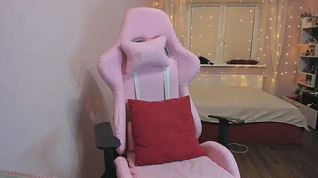 eleganc3 online show from 02/15/26, 07:13