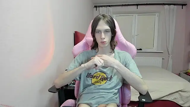 eleganc3 online show from 10/23/25, 06:06