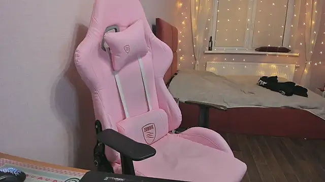 eleganc3 online show from 02/20/26, 07:05