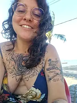 Blue Liz online show from 12/01/25, 05:36