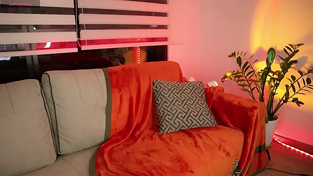 Katherinepinke online show from 05/10/26, 06:54