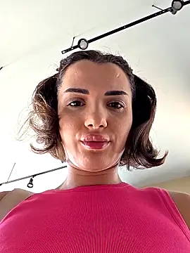 Snapshot of NaughtyChloe chatting on 09/15/25, 02:17 NaughtyChloe online show from 09/15/25, 02:17