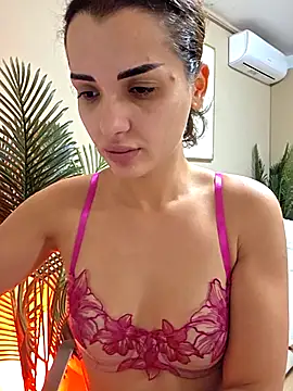 Snapshot of NaughtyChloe chatting on 09/13/25, 05:18 NaughtyChloe online show from 09/13/25, 05:18