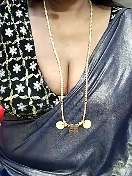 shobini online show from 10/23/25, 03:21