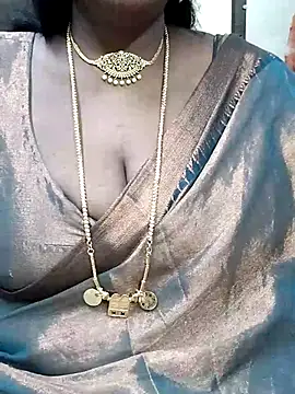 shobini online show from 10/25/25, 03:01