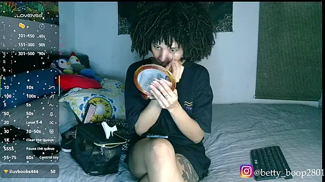 bettyboo2801 online show from 02/10/26, 03:05