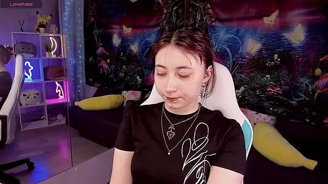 ClaraParks online show from 03/29/26, 07:48