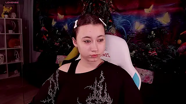 ClaraParks online show from 03/26/26, 07:34