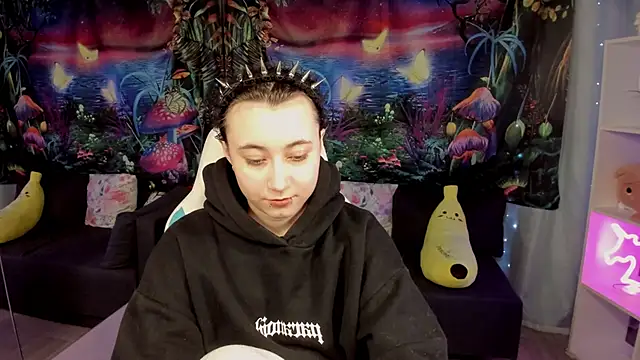 ClaraParks online show from 04/11/26, 07:27