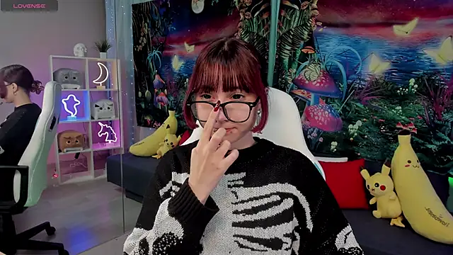 ClaraParks online show from 11/05/25, 06:33