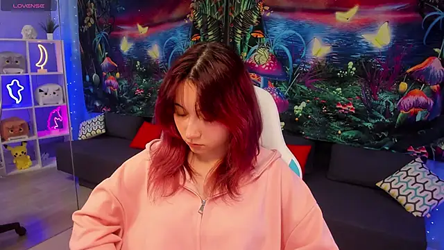 ClaraParks online show from 11/24/25, 07:14