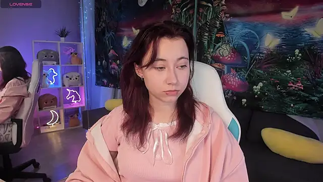 ClaraParks online show from 10/25/25, 06:08