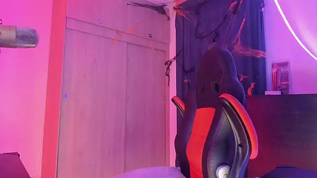 CorvisXnc0012 online show from 11/02/25, 04:39