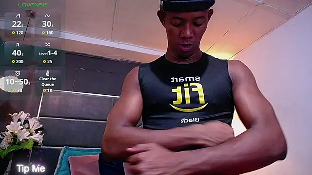 Snapshot of blackbignude chatting on 11/21/25, 01:37 blackbignude online show from 11/21/25, 01:37