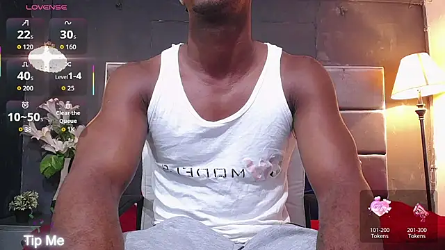 Snapshot of blackbignude chatting on 09/19/25, 02:04 blackbignude online show from 09/19/25, 02:04