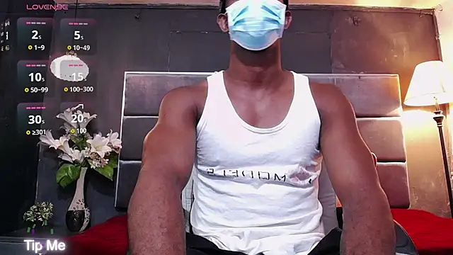 Snapshot of blackbignude chatting on 09/30/25, 01:44 blackbignude online show from 09/30/25, 01:44