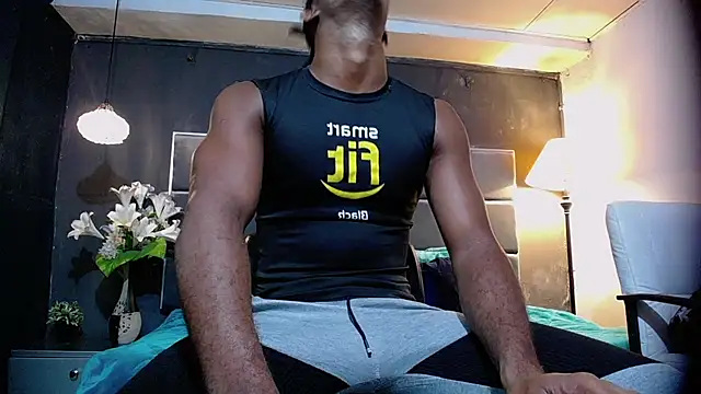 Snapshot of blackbignude chatting on 11/15/25, 01:42 blackbignude online show from 11/15/25, 01:42