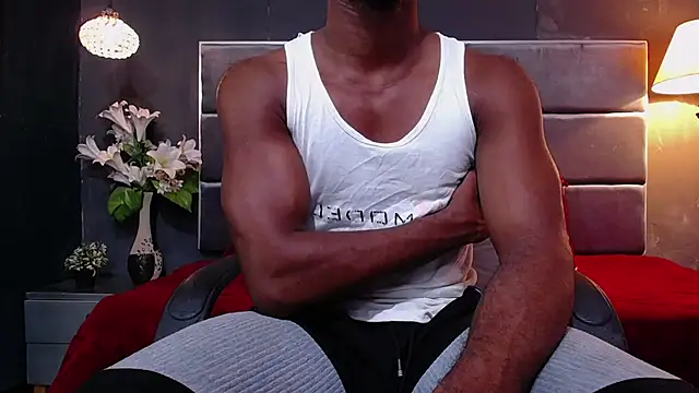 Snapshot of blackbignude chatting on 10/03/25, 01:20 blackbignude online show from 10/03/25, 01:20