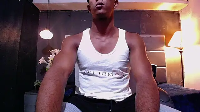 Snapshot of blackbignude chatting on 11/26/25, 01:38 blackbignude online show from 11/26/25, 01:38