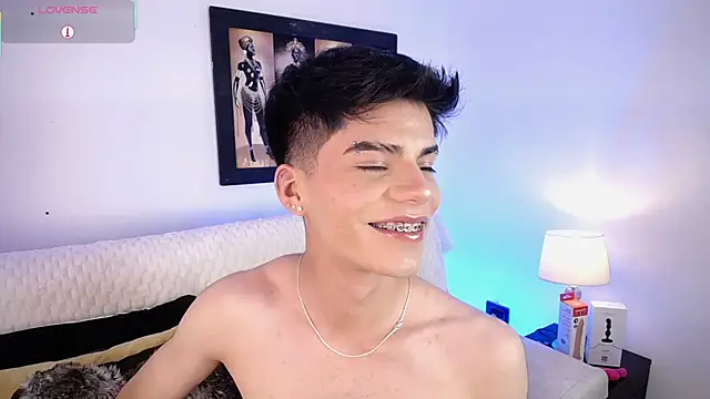 Snapshot of Dulcey_ chatting on 09/14/25, 10:32 Dulcey online show from 09/14/25, 10:32